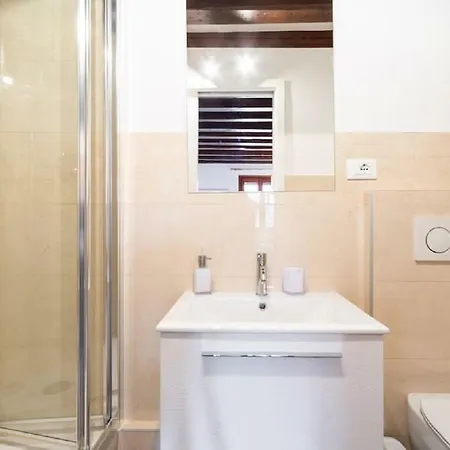 Apartment Via Garibaldi House