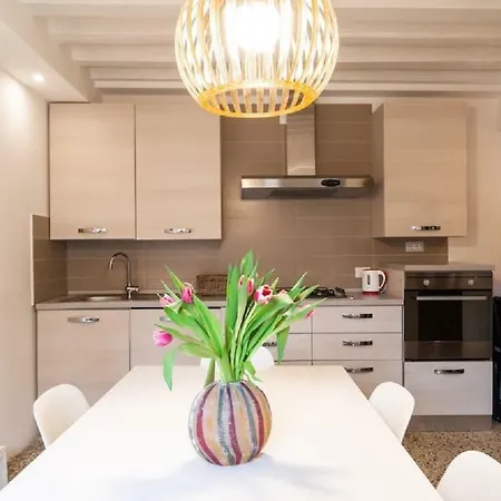 Via Garibaldi House Apartment *