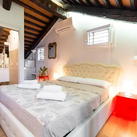 Via Garibaldi House Apartment