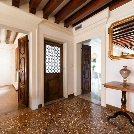 Apartment Via Garibaldi House