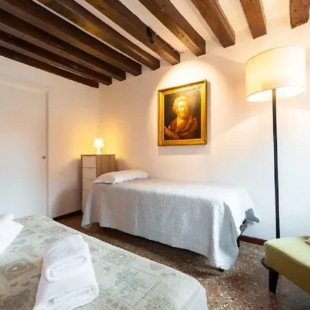 Via Garibaldi House Apartment